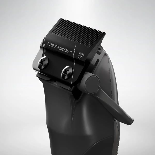 Wahl 5 Star Vapor Cord/Cordless Clipper #3026480 (Dual Voltage) Wahl 5 Star Vapor Cord/Cordless Clipper #3026480 (Dual Voltage)